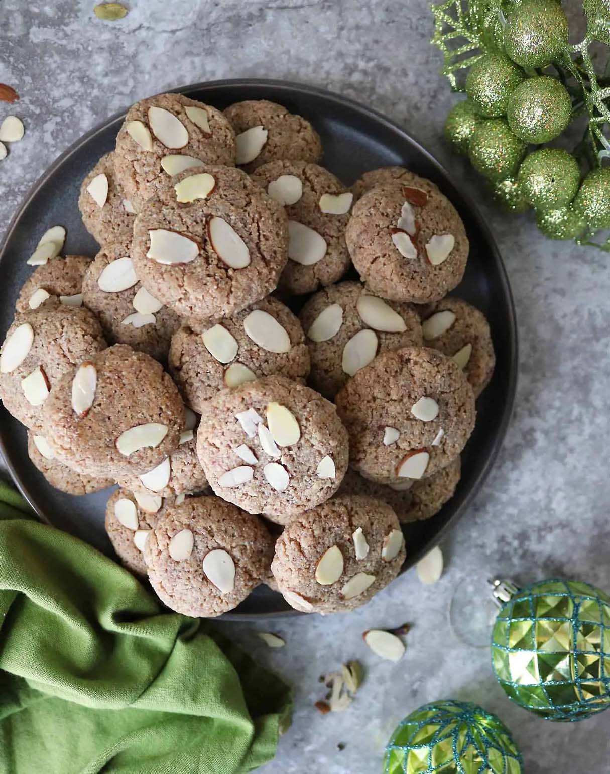 Keto Almond Cookies