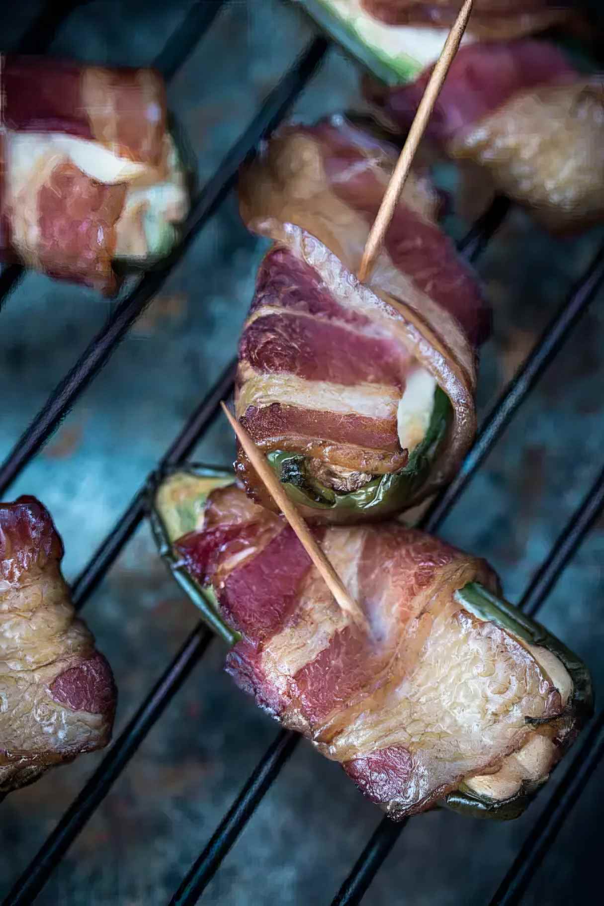 Low Carb Jalapeno Poppers with Bacon and Cream Cheese