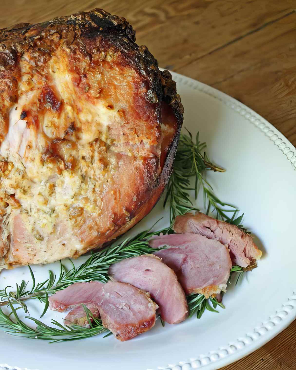 Rosemary&Mustard Crusted Baked Ham