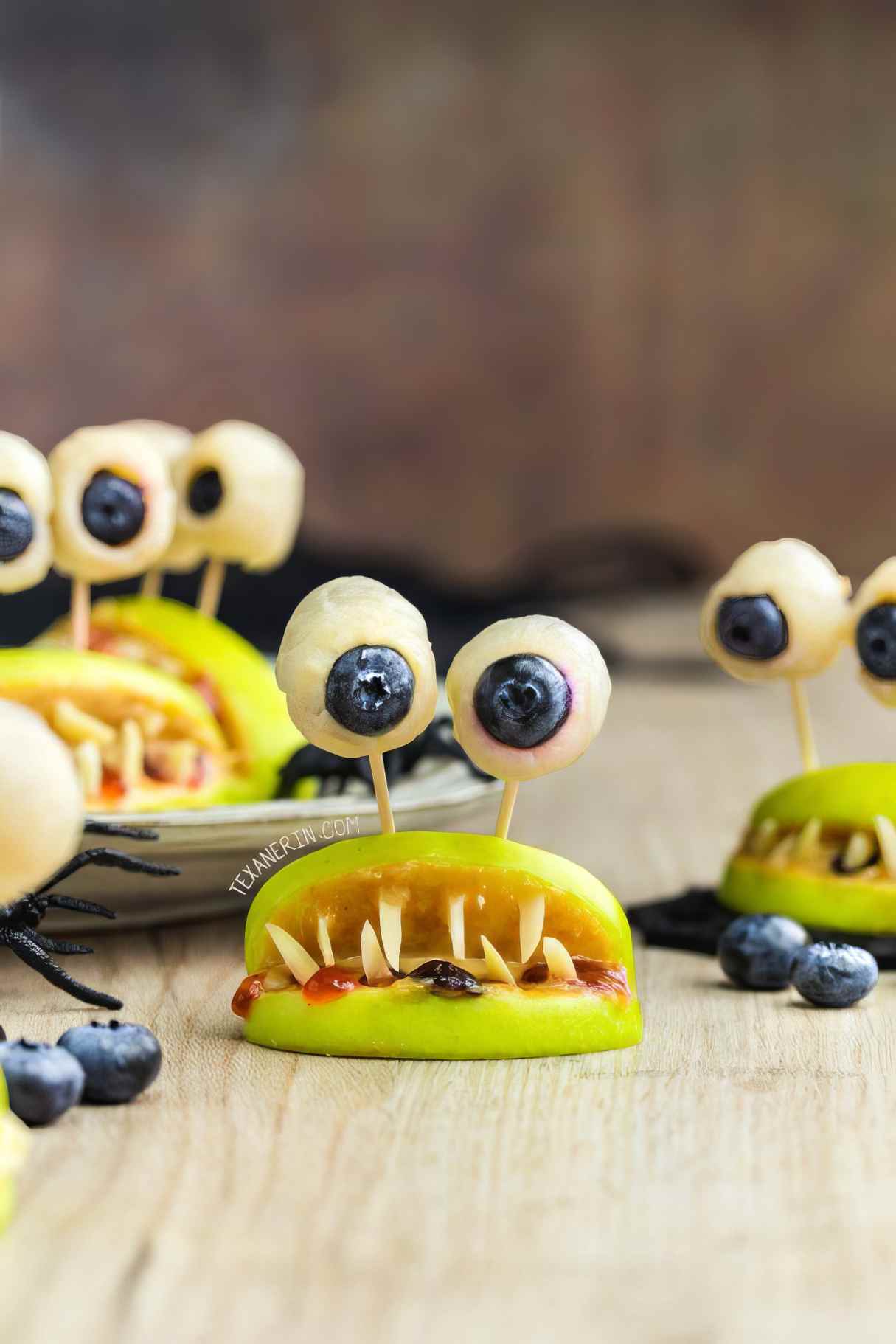Healthy Halloween Treats - Monster Mouths (paleo, vegan)