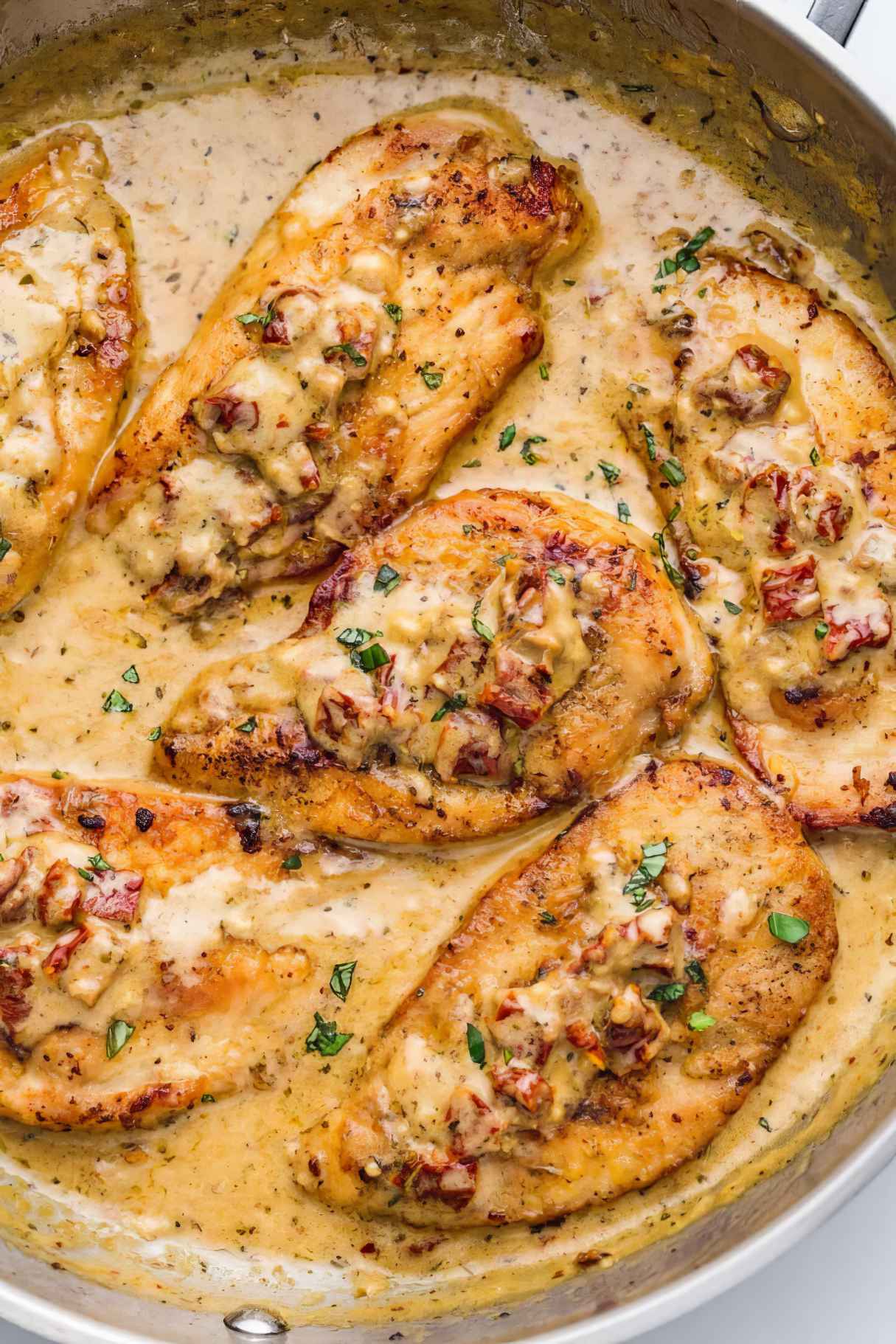 Marry Me Chicken is Creamy, Juicy, and Full of Flavor!