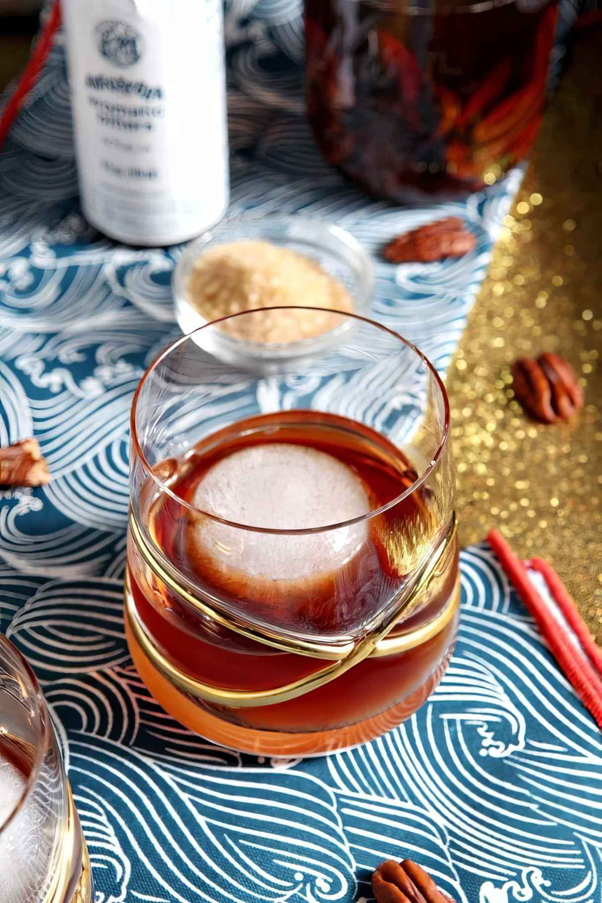 Toasted Pecan Old Fashioned Thanksgiving Cocktail