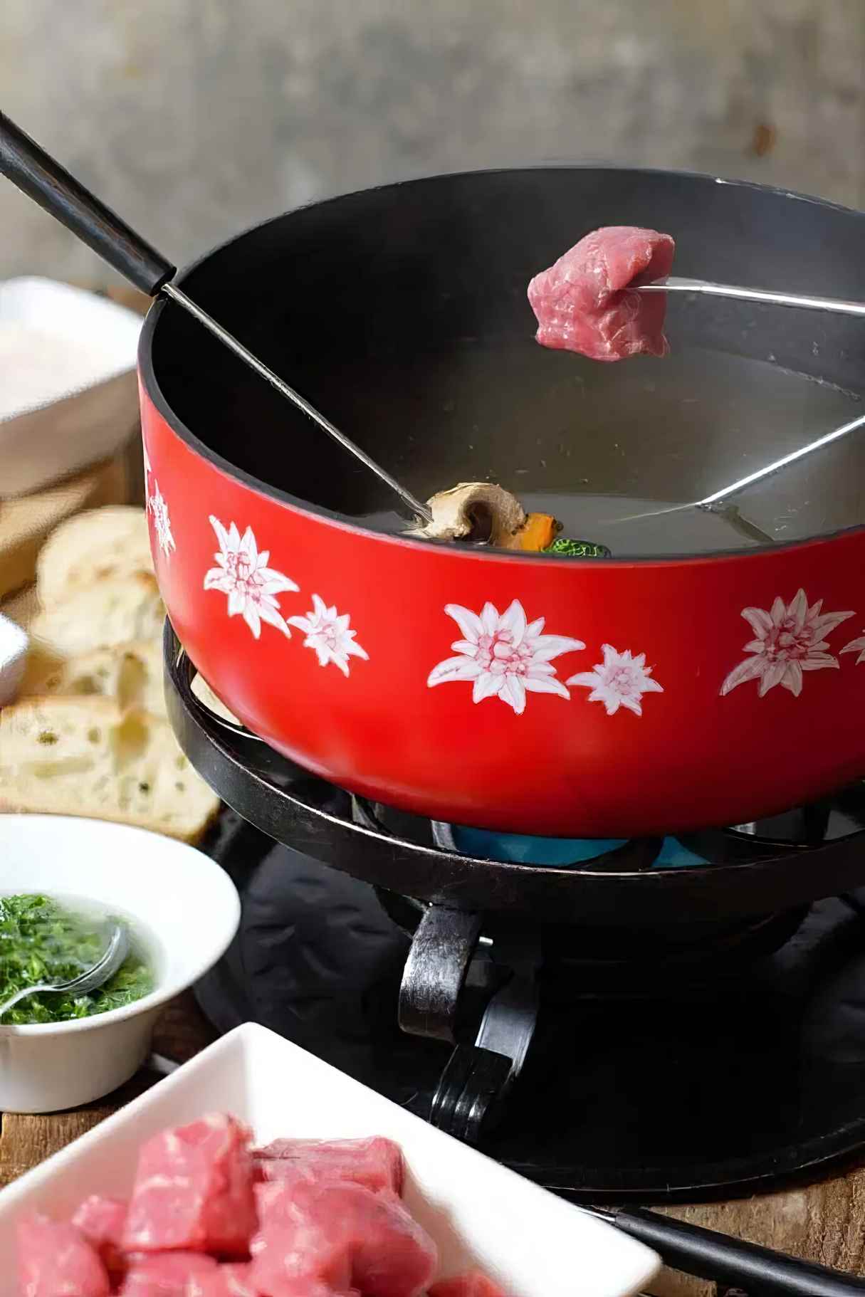 German Meat Fondue (Fleischfondue)