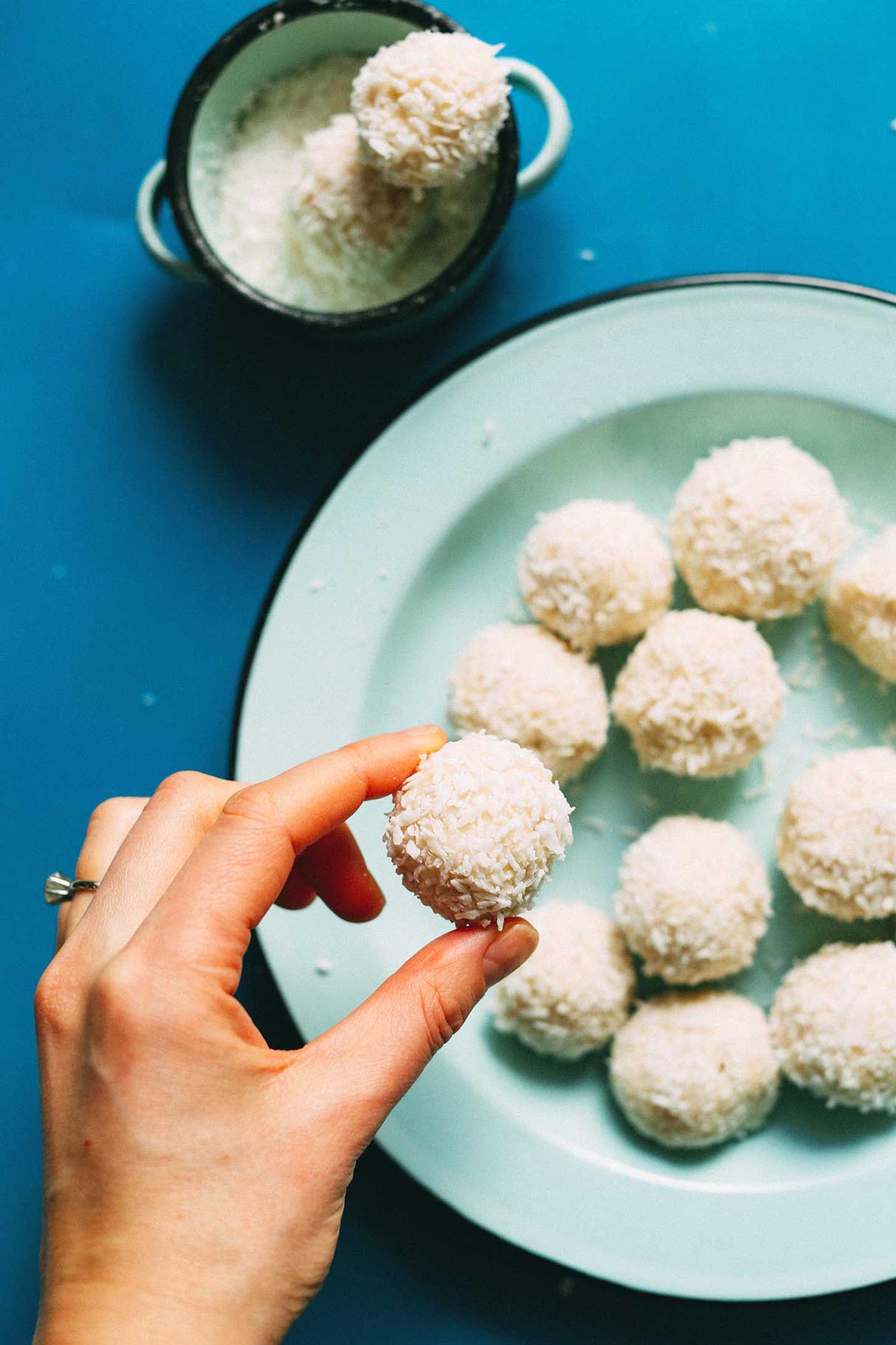 White Chocolate Truffles with Macadamia Nuts