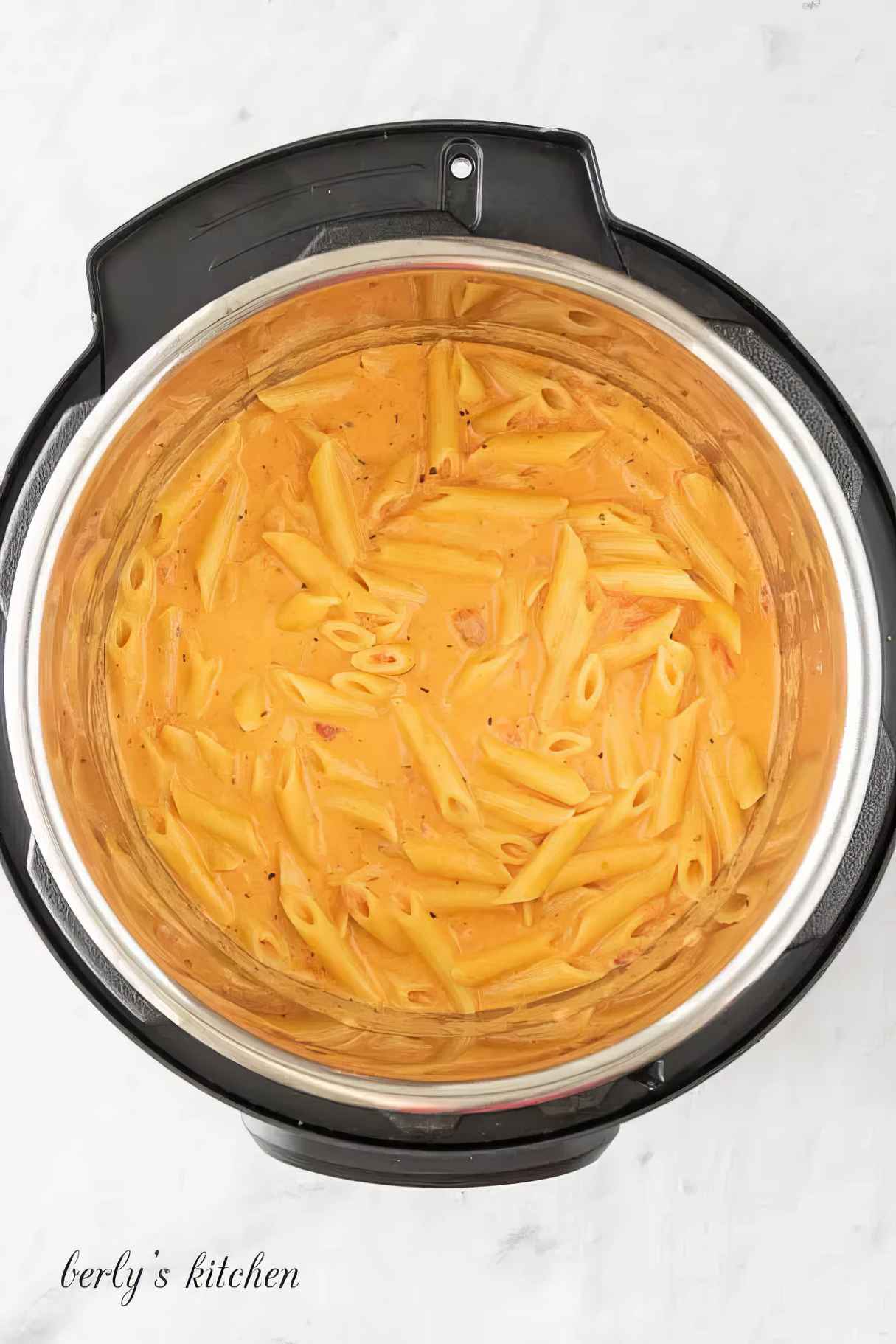Instant Pot Creamy Tomato Pasta