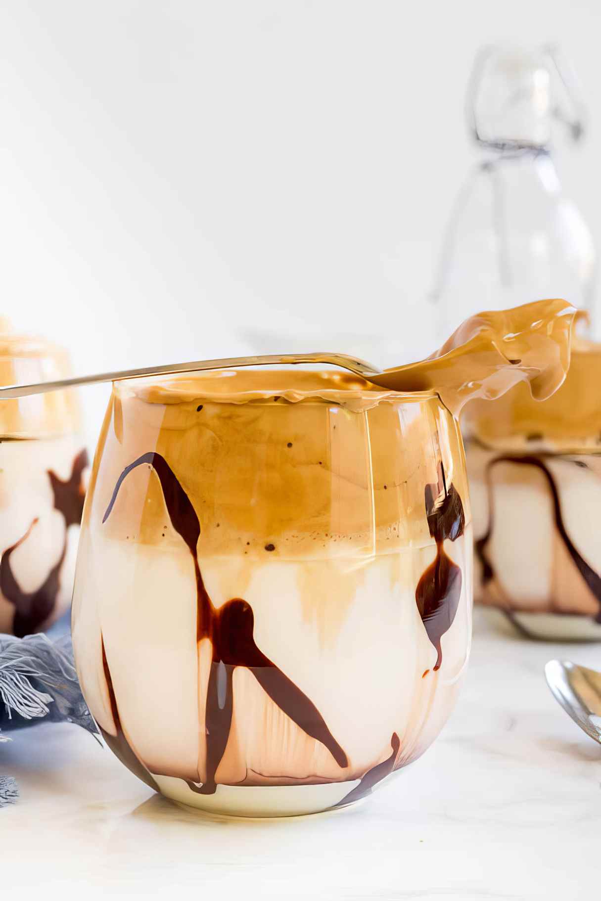 Kahlua Dalgona Coffee (Whipped Coffee)