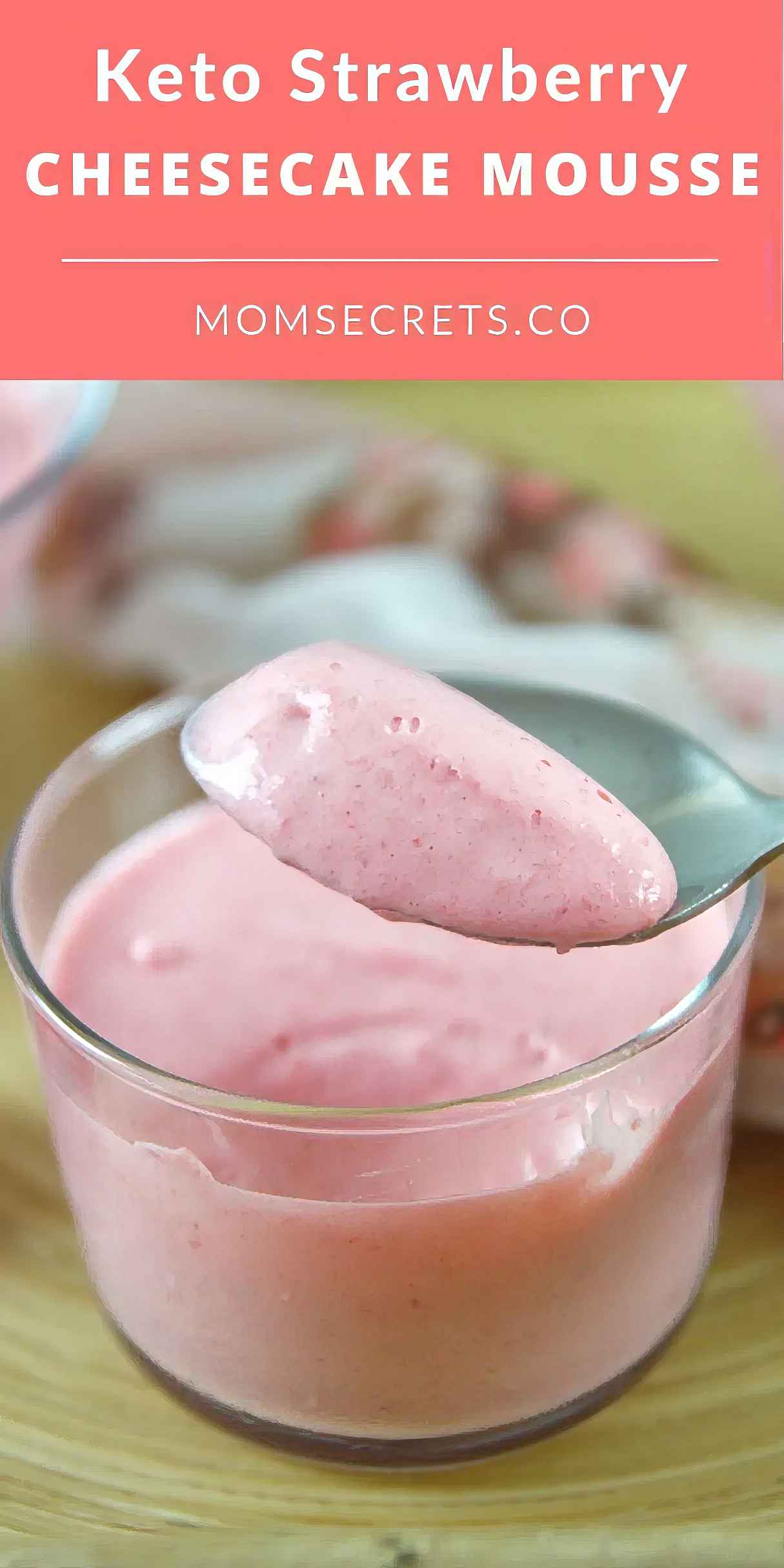 Keto Low Carb Strawberry Chessecake Mousse – Easy Recipe