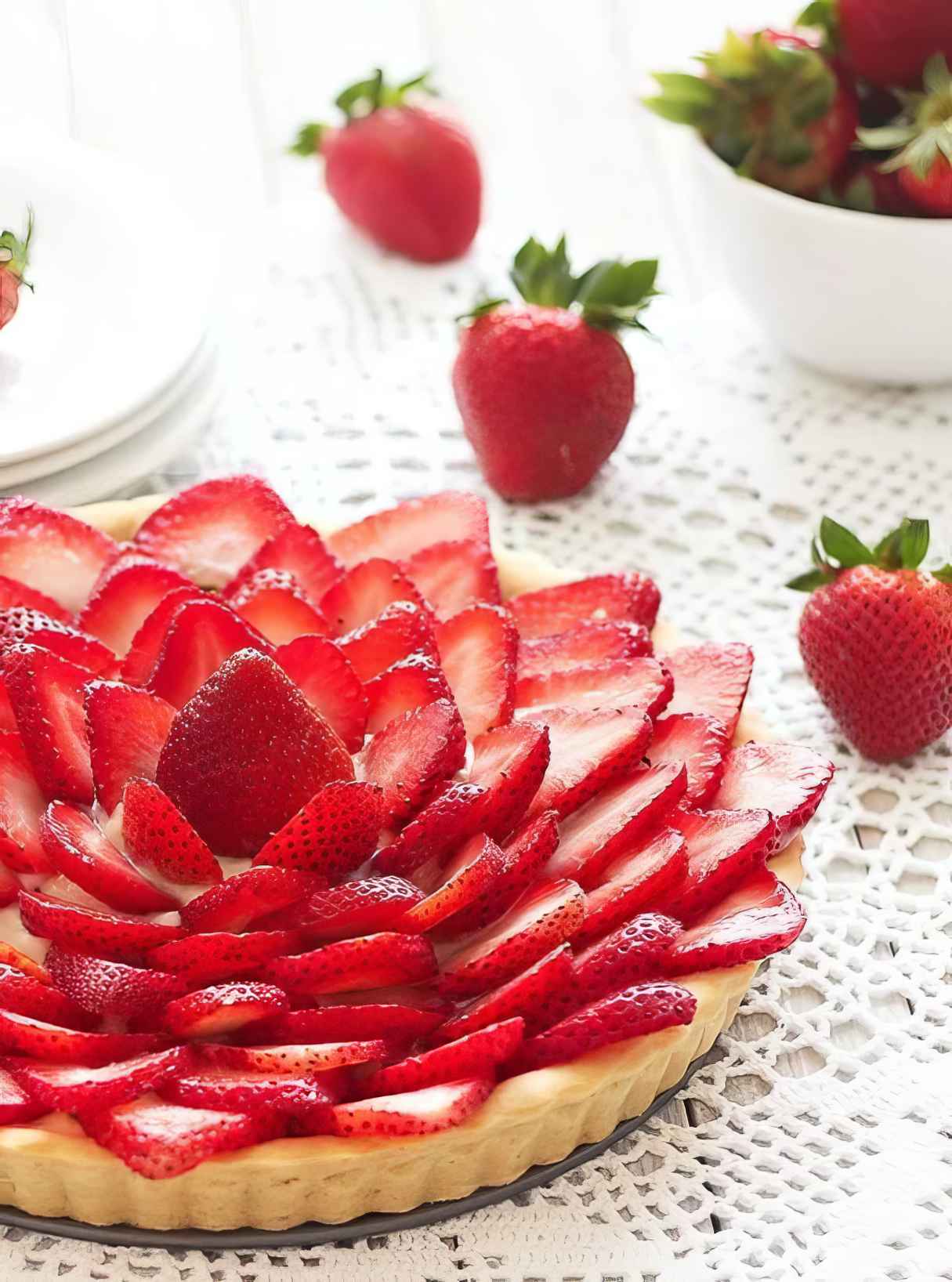 Strawberry Tart with Pastry Cream