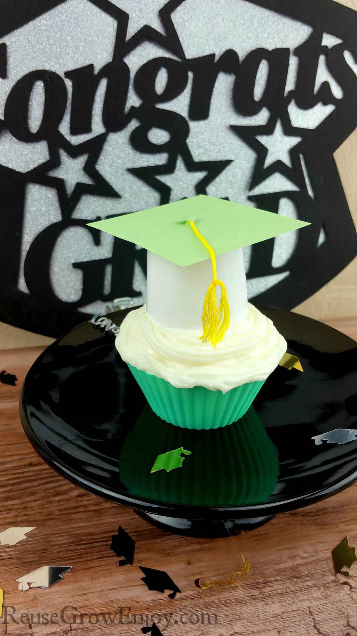 Easy DIY Graduation Cupcake Toppers Made From Upcycled K-cups!