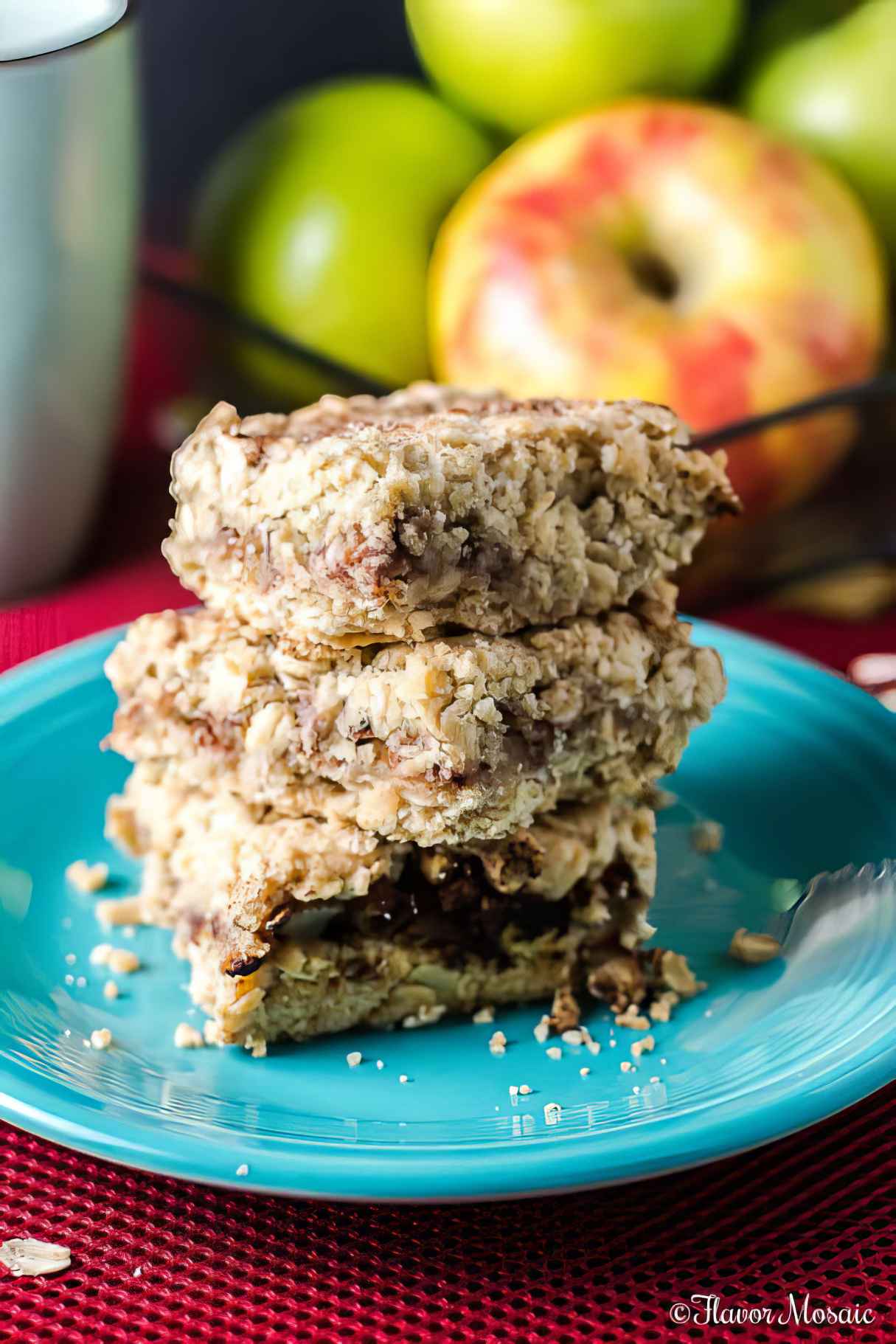Apple Cinnamon Oat Crunch Bars