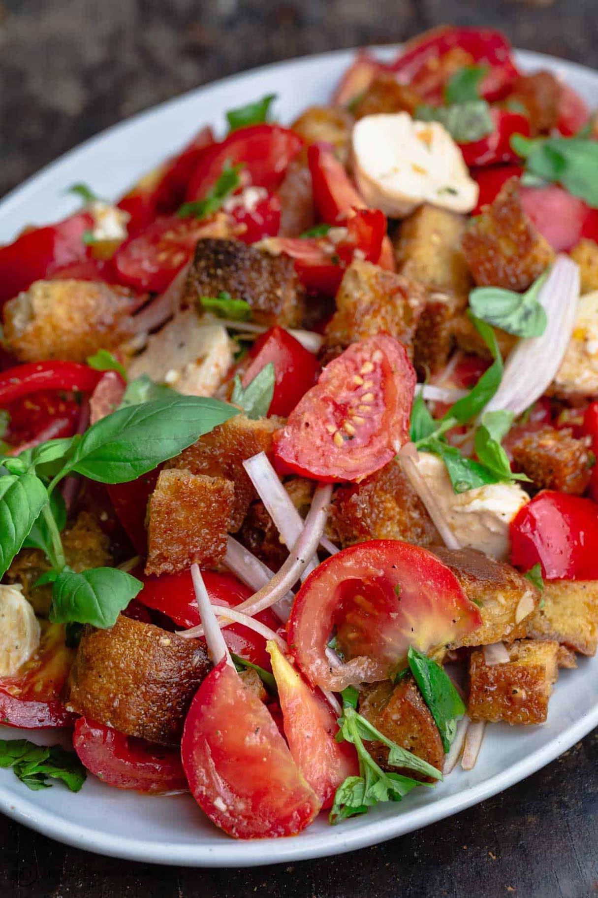 Tomato Panzanella Salad