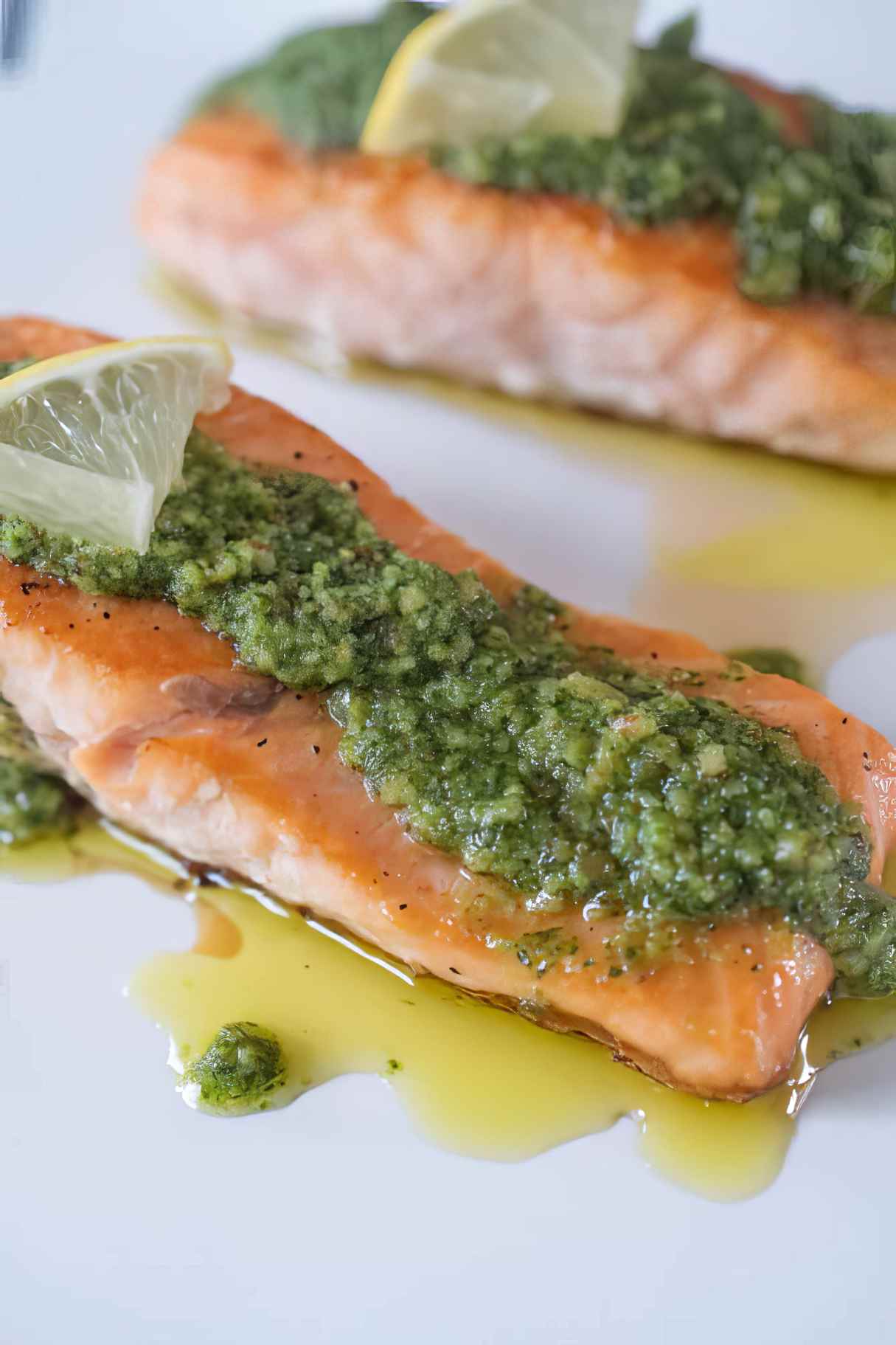 Mediterranean Lemon Pesto Salmon
