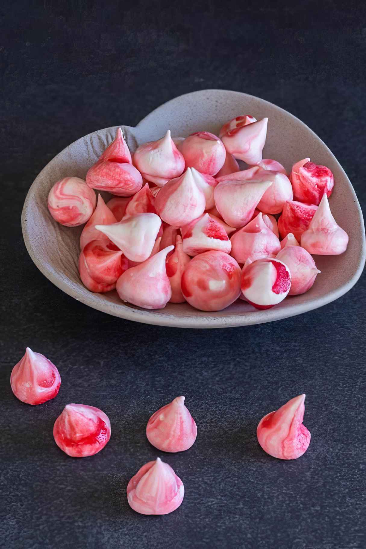 Meringue Kisses