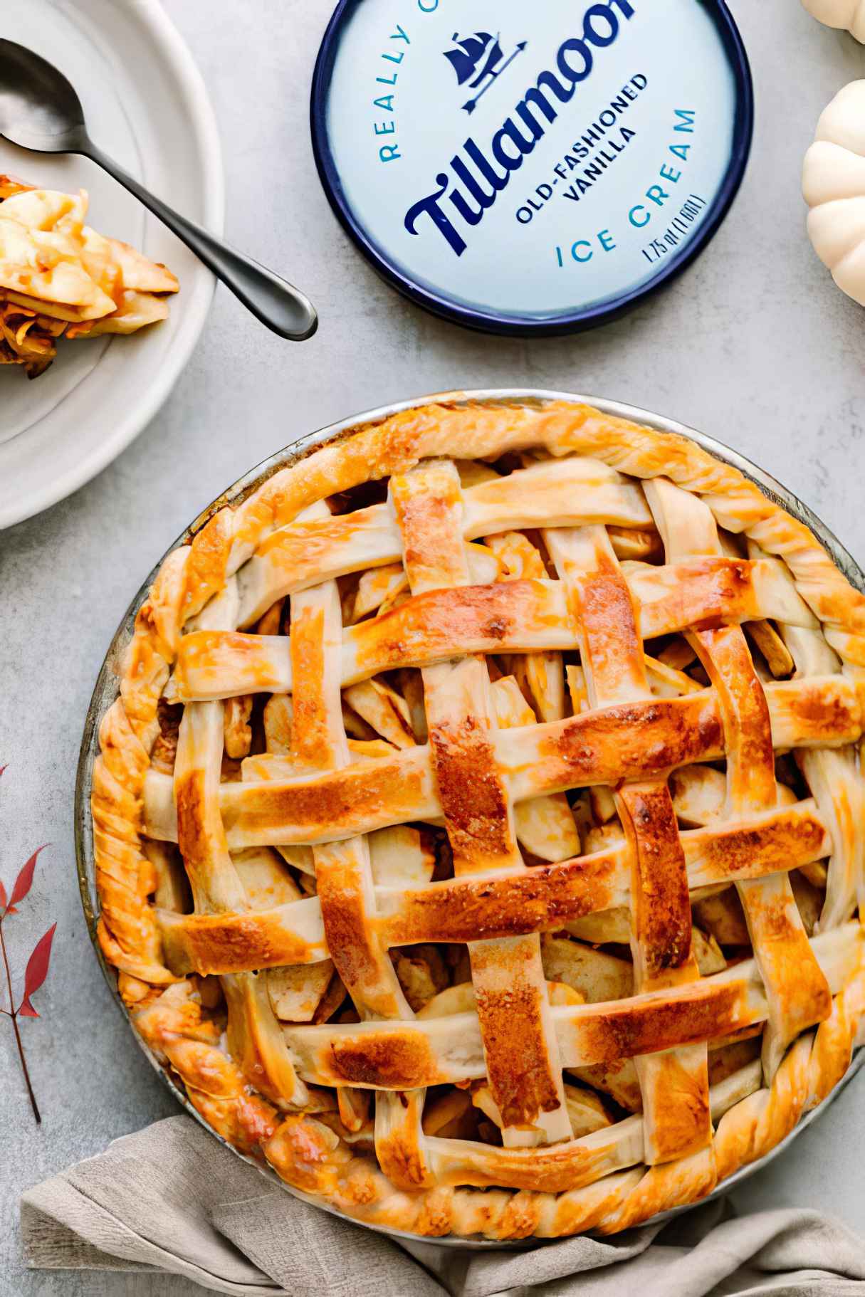 Apple Cheddar Cheese Pie