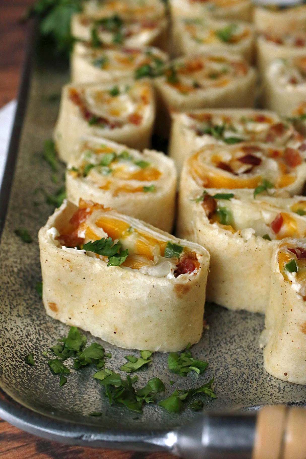 Baked Jalapeno Popper Roll-Ups