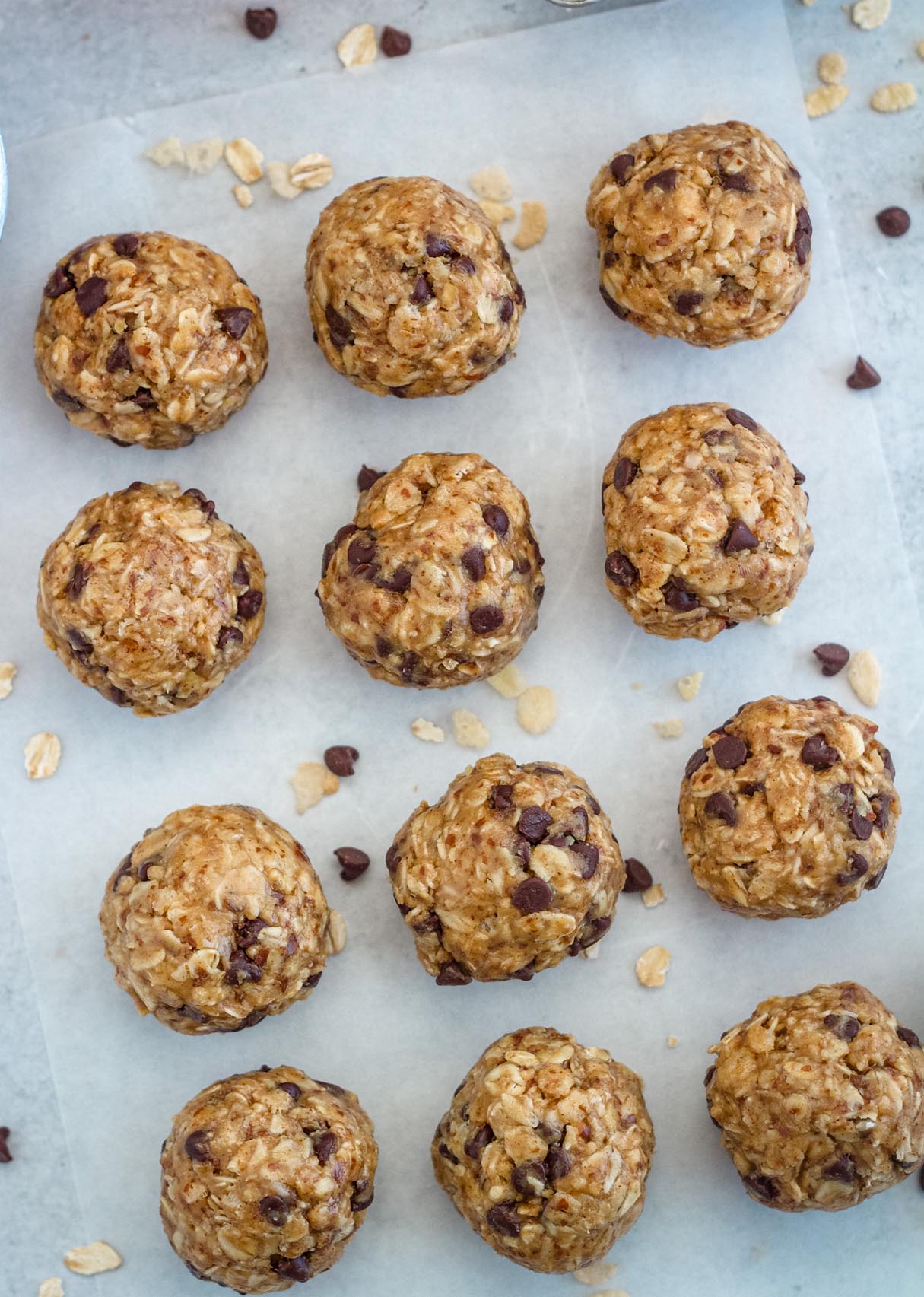No-Bake Chocolate Chip Breakfast Balls