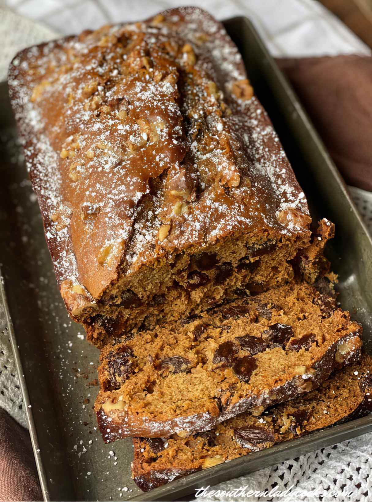 Old-Fashioned Raisin Cake