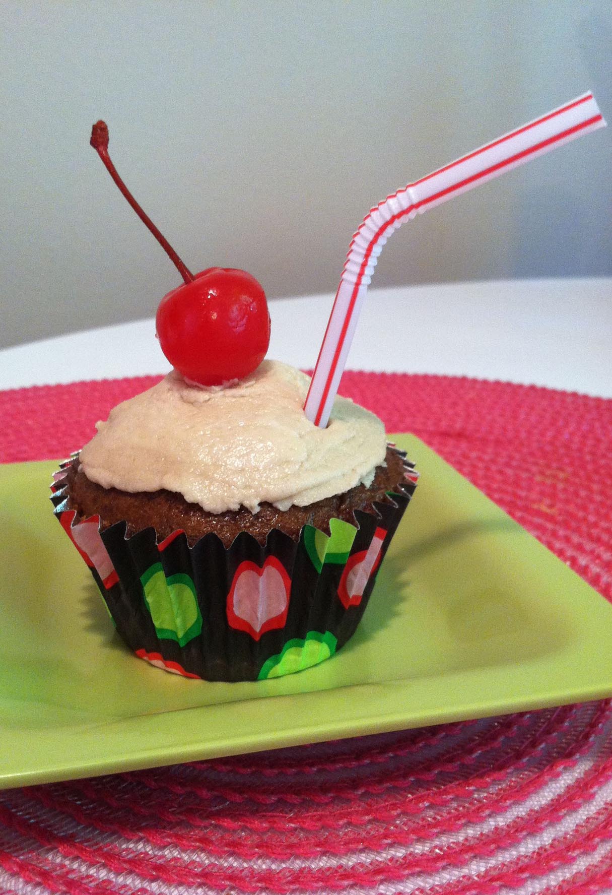 Root Beer Float Cupcakes