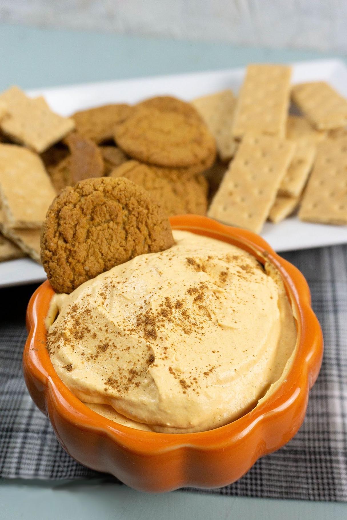 Easy Pumpkin Cheesecake Dip Recipe