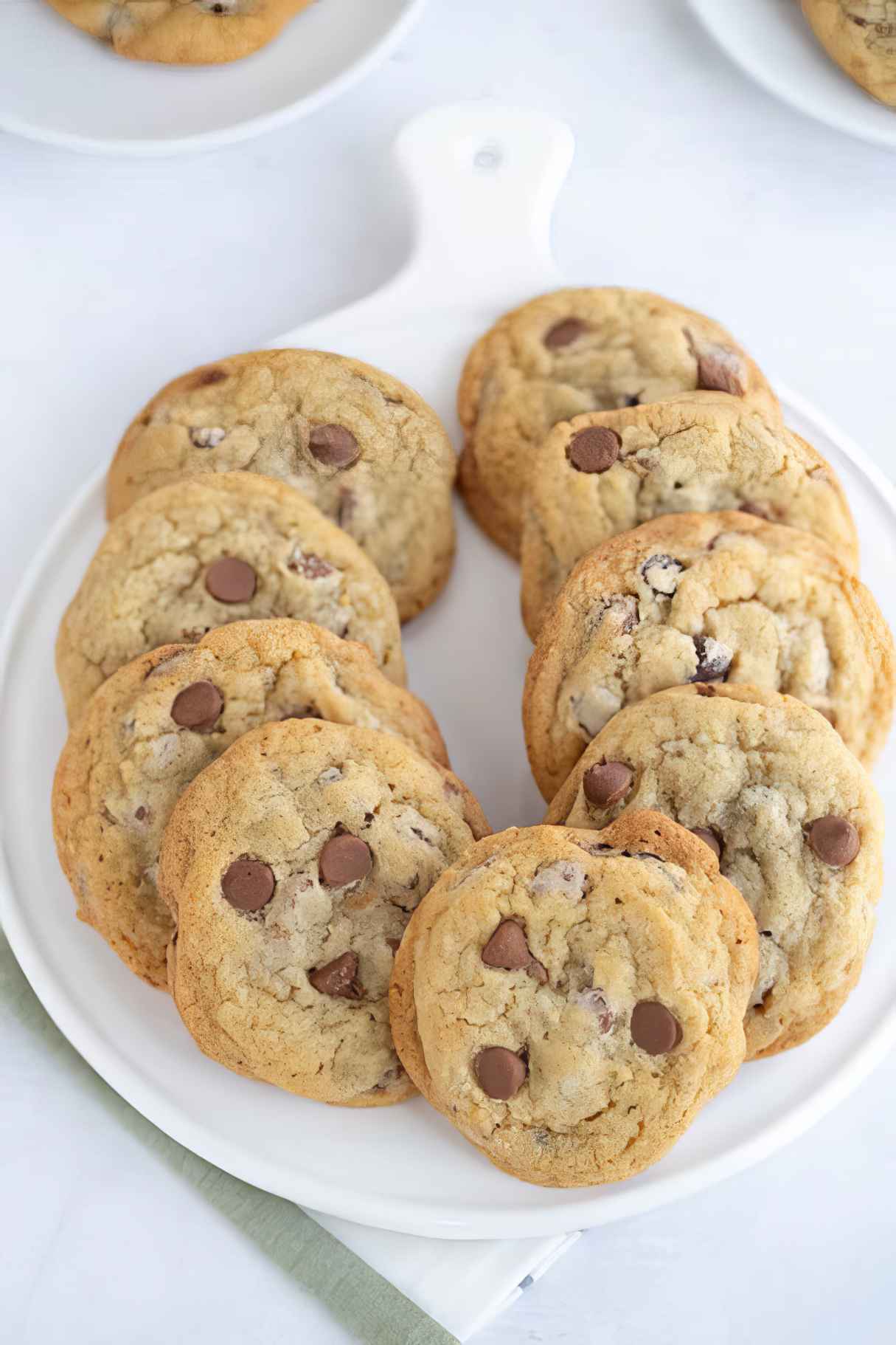 Make White Chocolate Chip Cookies at Home!