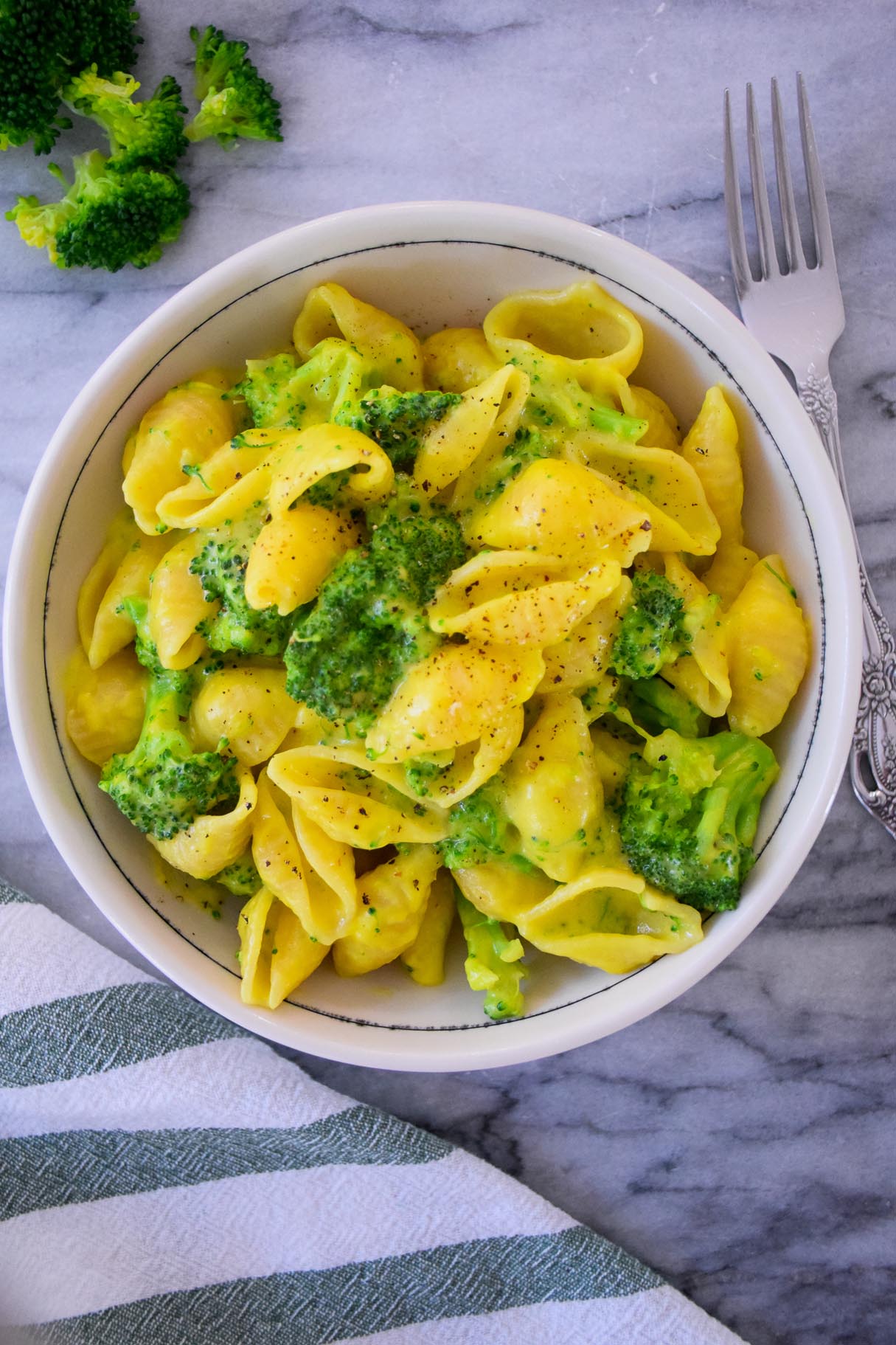 Healthy Mac and Cheese with Turmeric