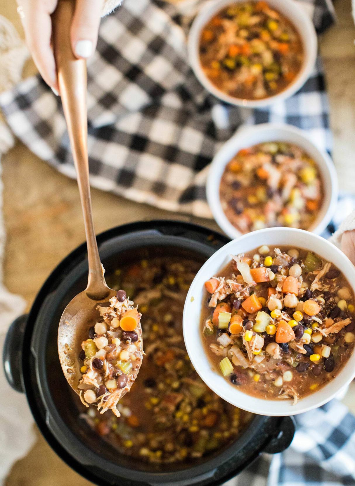 Slow Cooker Chicken Vegetable Quinoa Soup